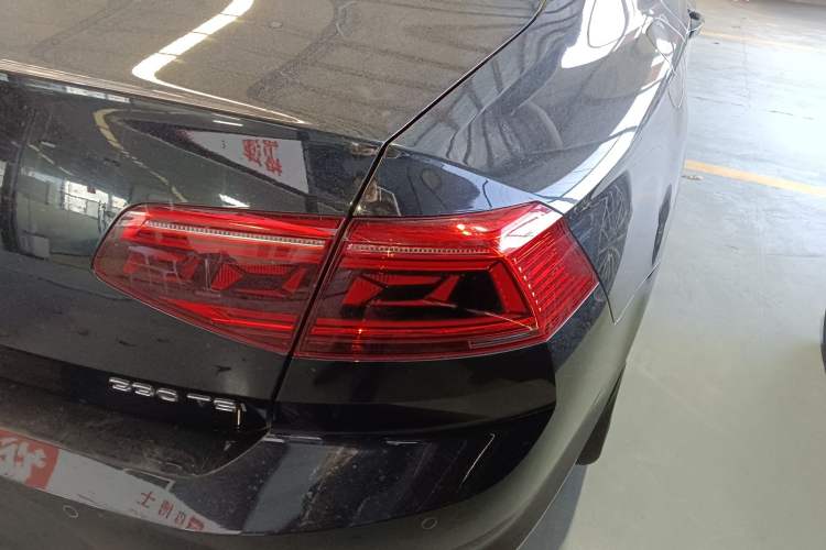 Used Volkswagen Magotan 2021 330TSI DSG 30th Anniversary Edition
