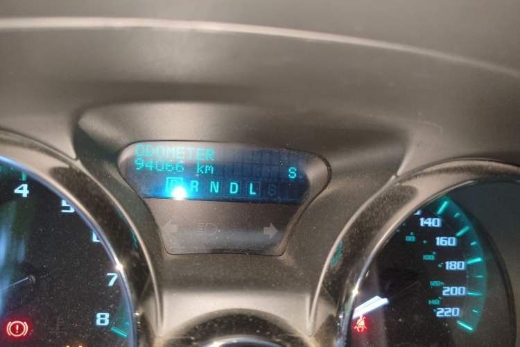 Used Buick Enclave 2014 3.6L Two-Wheel Drive Elite Comfort Version