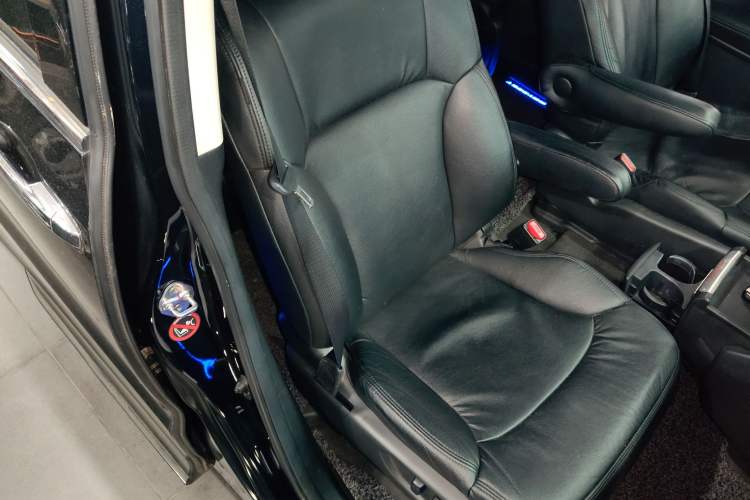 Used Honda Odyssey 2015 Updated 2.4L Smart Cool Version
