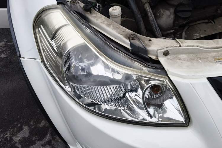 Used Suzuki SX4 2011 Revised 1.6L Automatic Dynamic Version
