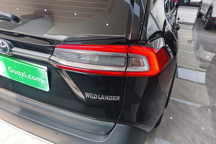 Used Toyota Wildlander 2022 2.0L CVT Two-Wheel Drive Luxury Edition Right Rear Taillight