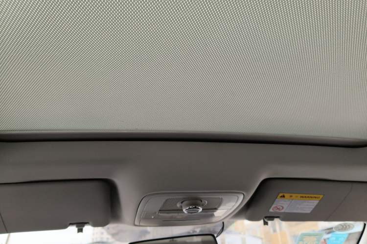 Used Roewe RX3 2018 1.6L Manual Flagship Edition