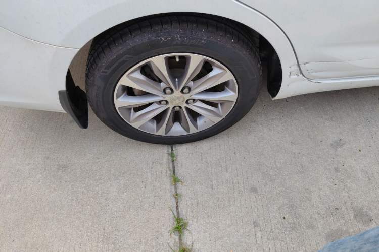 Used Chevrolet Monza 2020 320 Automatic Enjoyment Edition Exterior 5