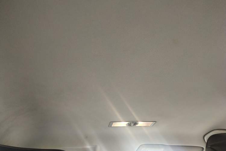 Used Volkswagen Gran Lavida 2017 1.6L Automatic Fashion Edition Headliner