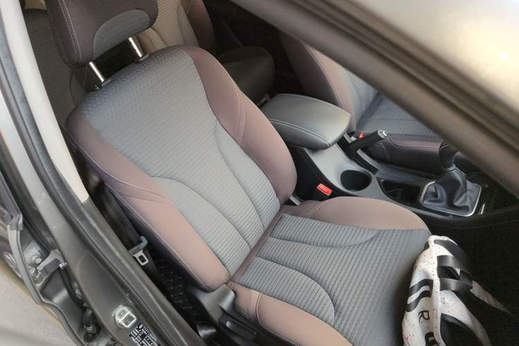 Used Baojun 730 2019 1.5T Manual Fashion Model 7-seater China VI