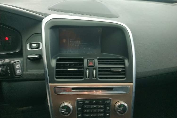 Used Volvo XC60 2015 T5 Smart Upgrade Model