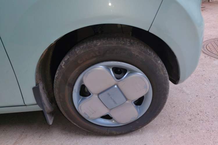 Used Geely Galaxy Panda 2023 Panda Mini 200km Endurance Bear
