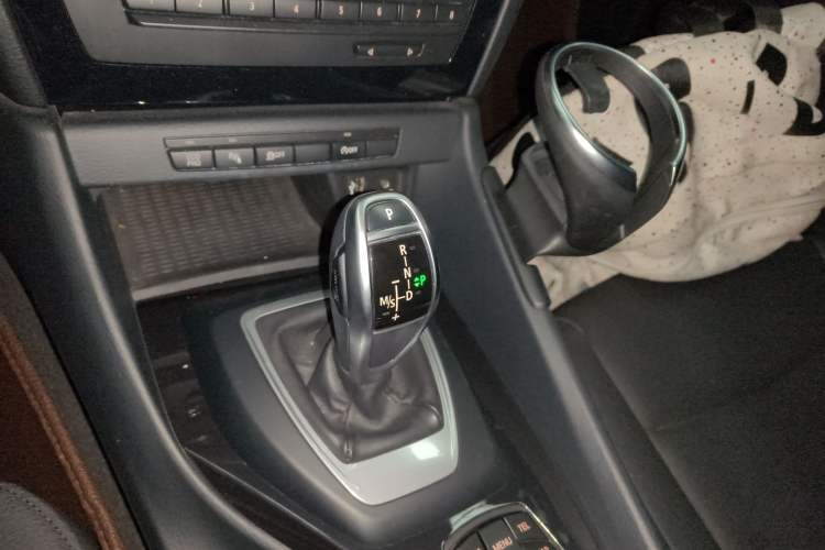 Used BMW X1 2015 sDrive18i Leading Edition