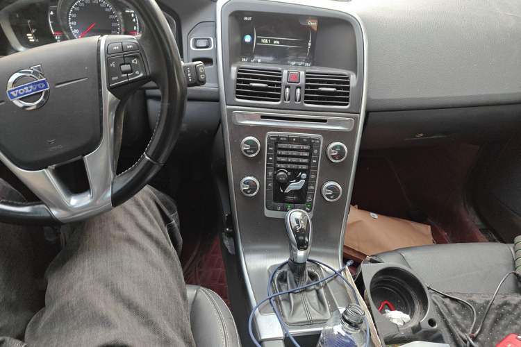 Used Volvo XC60 2015 T5 AWD Zhiyuan Edition
