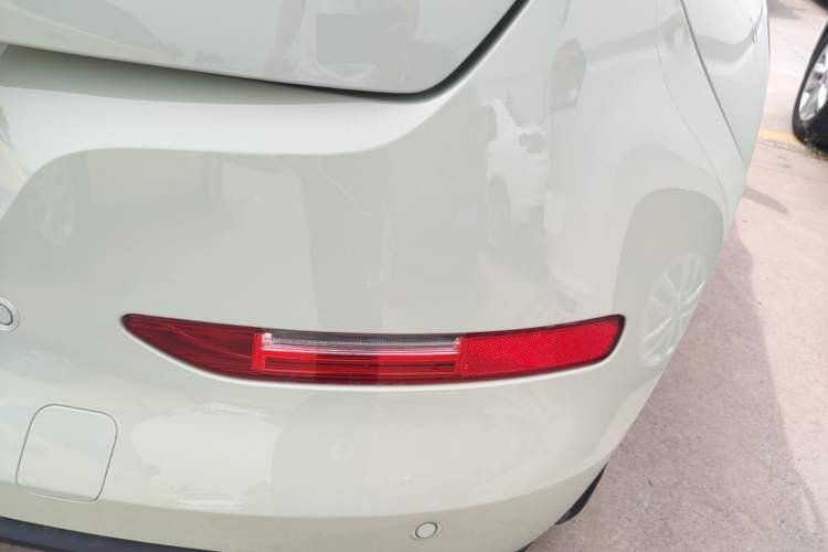 Used ORA Good Cat 2022 400km Standard Range Premium Version Lithium Iron Phosphate Right Rear Taillight