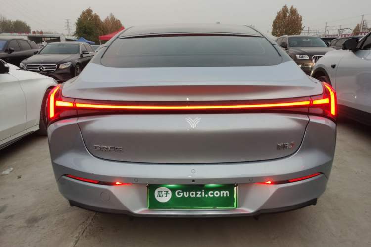 Used NETA S 2022 Extended-Range Version 1160 km Range Rear-Wheel Drive Mid-Grade