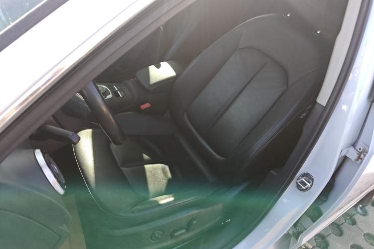 Used Audi A3 2016 Sportback 35 TFSI Style Edition Left Front Seat