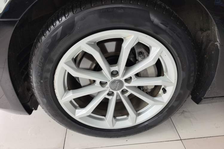 Used Audi A6L 2021 40 TFSI Luxury Prestige Edition Left Front Wheel Hub