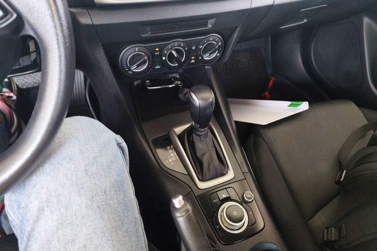 Used Mazda Mazda 3 Axela 2017 Sedan 1.5L Automatic Comfort Model Emission Standard China V