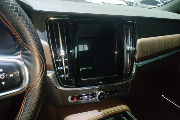 Used Volvo S90 2024 B5 Zhiyuan Luxury Edition
