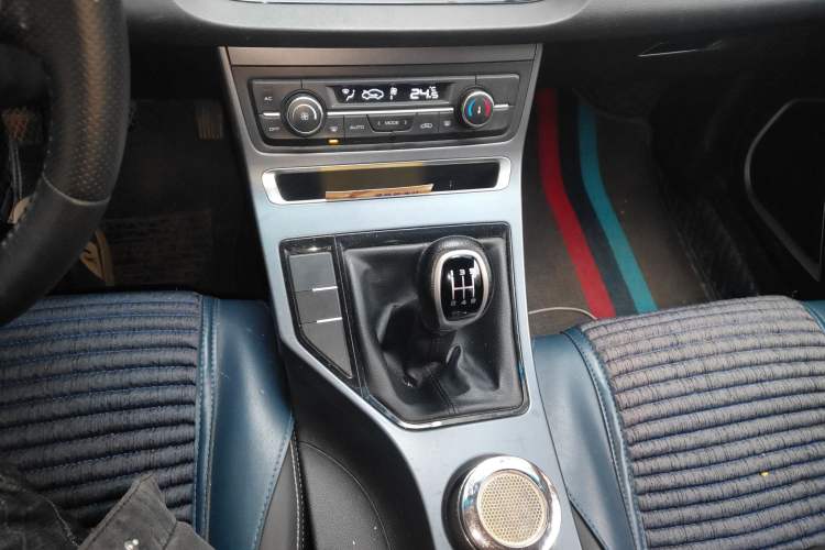 Used Geely Auto Emgrand 2018 1.5L Manual Upward Connect Edition
