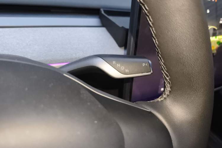 Used Tesla Model Y 2024 Rear-Wheel-Drive Version
