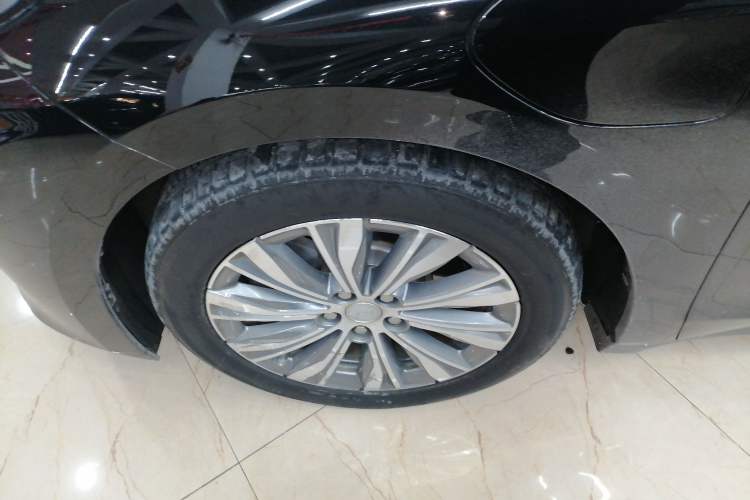 Used Hongqi E-QM5 2022 431 km Charge & Enjoy Edition
