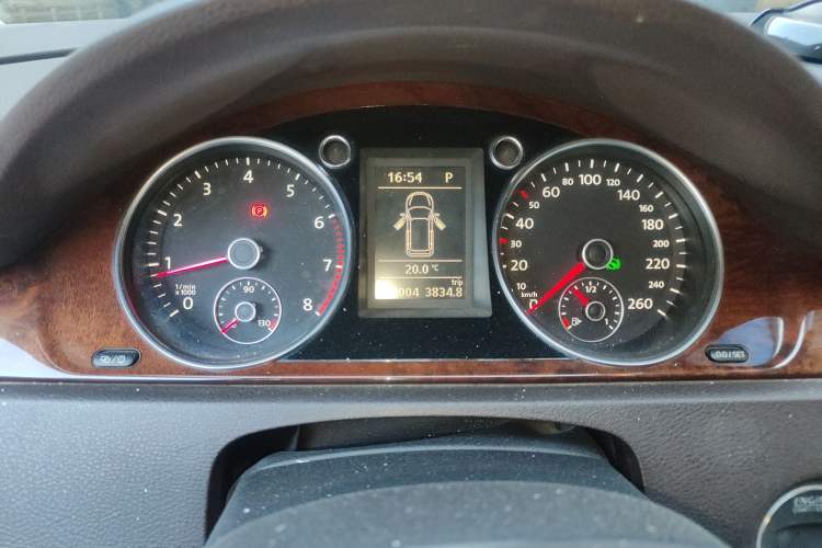 Used Volkswagen Magotan 2012 Travel Edition 2.0 TSI Luxury Version