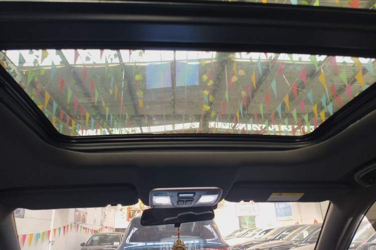 Used CHANGAN OSHAN X5 2022 Sport Edition 1.5T DCT Hurricane Sonic Headliner