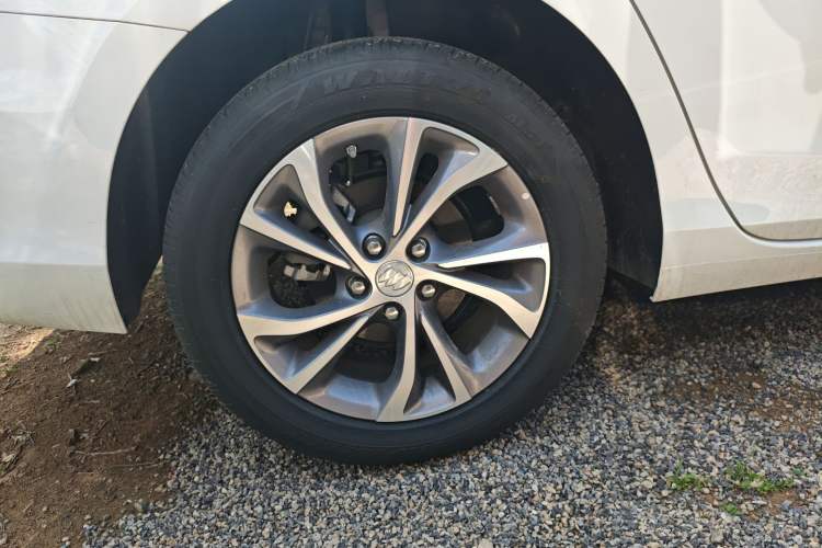 Used Buick Verano 2023 Pro Enjoyment Edition Right Rear Wheel Hub