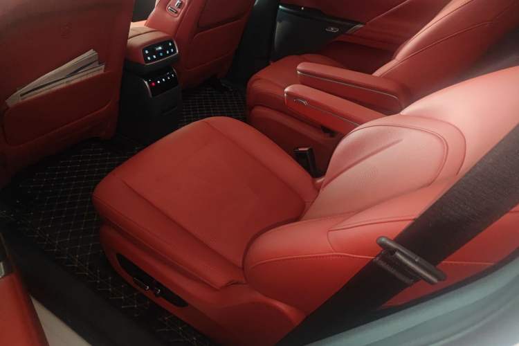 Used Dongfeng eπ eπ008 2025 210Ultra LikeYi Edition 6-Seater
