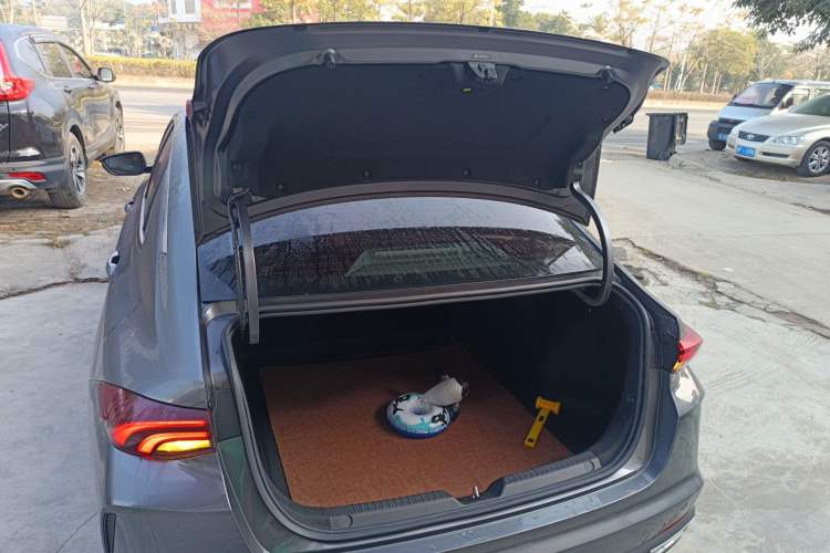 Used GAC Trumpchi EMPOW 2023 Shadow Leopard H High-Energy Hybrid Edition