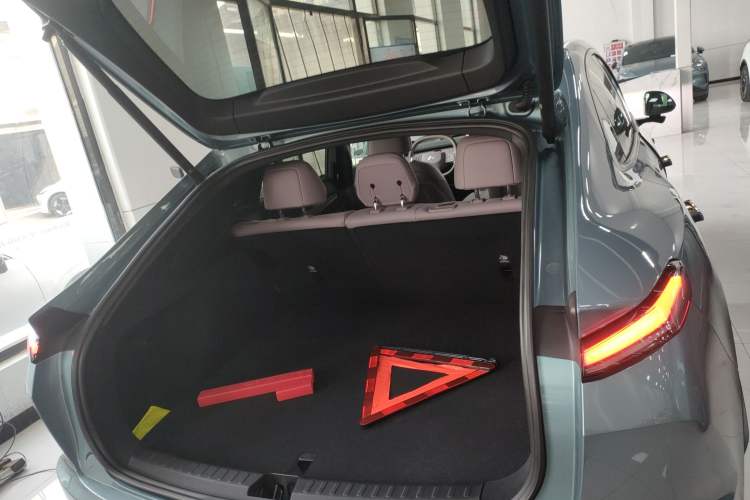 Used ONVO L60 2024 60 kWh Rear-Drive Version
