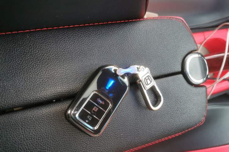 Used Honda Crider 2015 1.8L Automatic Ultra-Configured Limited Edition Vehicle Key