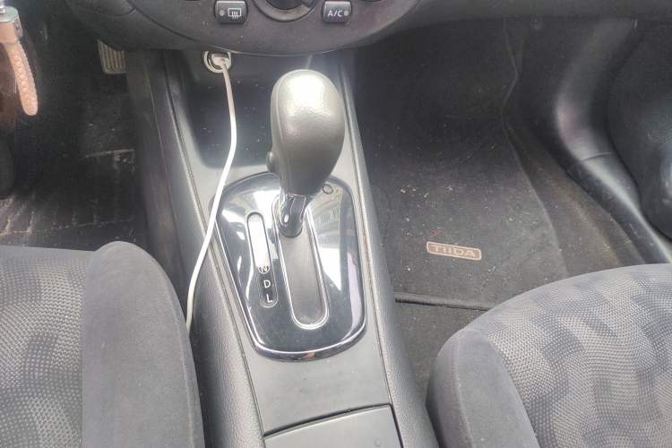 Used Nissan Tiida 2011 1.6L CVT Comfort Model
