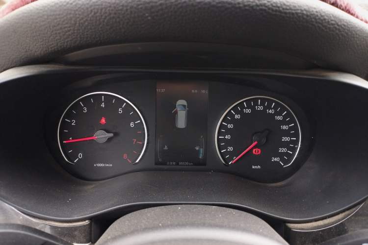 Used BYD Song MAX 2017 1.5T Manual Smart Connect Luxury 7-Seater
