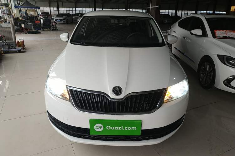Used Skoda Rapid Spaceback 2016 Revised Version 1.4L Manual Front-Drive Edition