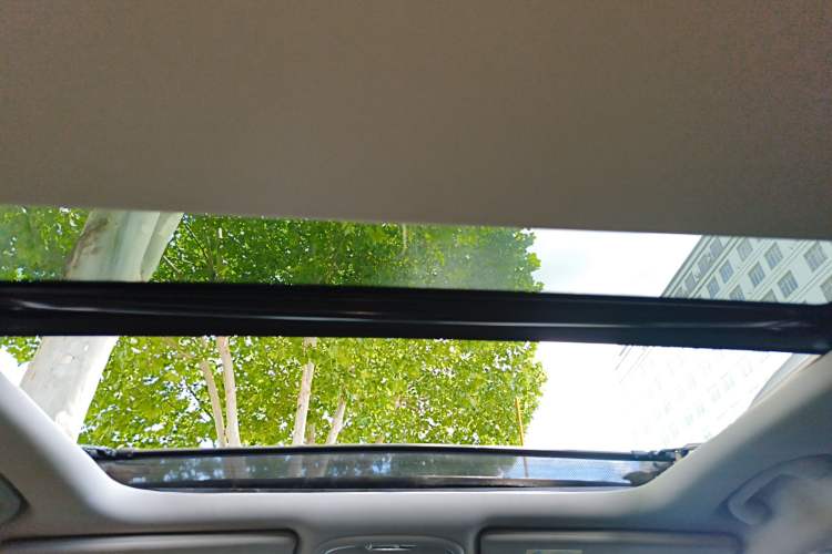 Used Jeep Cherokee 2016 2.0L Superior Edition