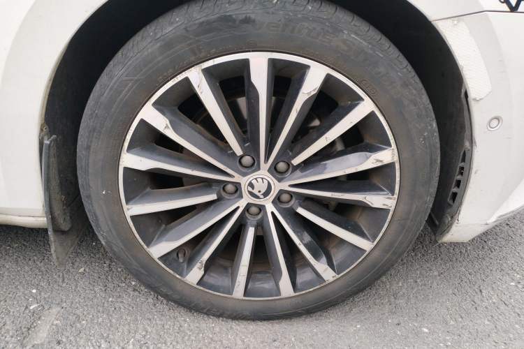 Used Skoda Superb 2016 Facelifted TSI380 DSG Flagship Edition