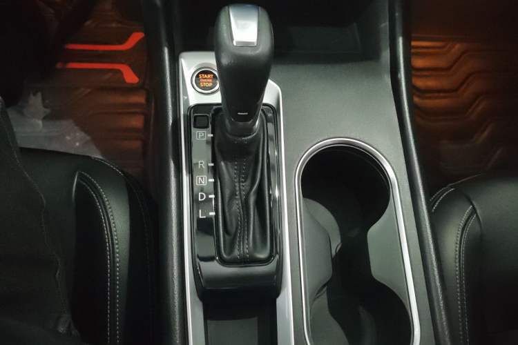 Used Nissan Teana 2020 Revised Version 2.0L XL Comfort Edition Gear Lever