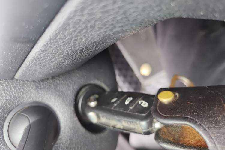 Used Volkswagen Bora 2016 1.6L Automatic Fashion Model Interior 1