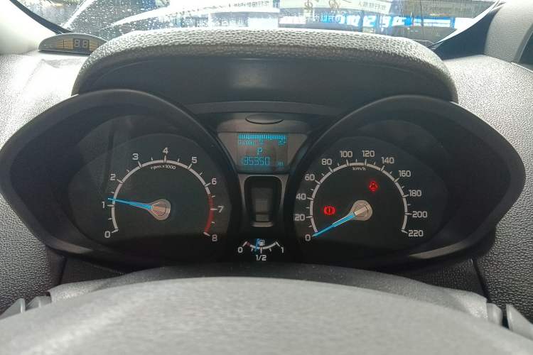 Used Ford EcoSport 2013 1.5L Automatic Fashion Model