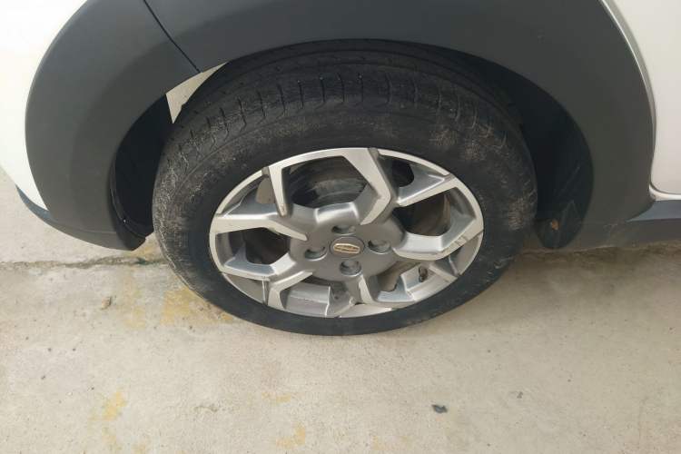 Used Geely Auto Vision X1 2017 1.3L Automatic Player Edition
