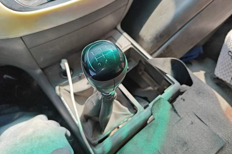 Used Jinbei Hiace 2018 2.0L Fifth-Generation Kuaiyun Standard Version Standard Roof 6 Seats V19S
