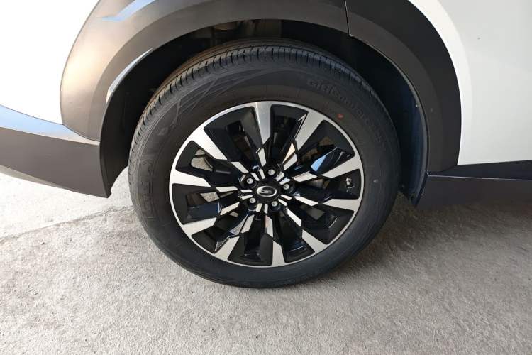 Used GAC Trumpchi EMKOO 2022 1.5T Supernova Pro Edition Right Rear Wheel Hub