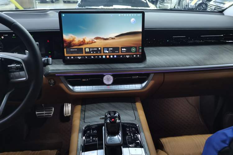 Used Tank 500 New Energy 2023 Hi4-T Audio And AC Panel