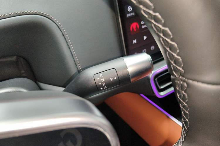 Used Li Auto L8 2024 Pro Model Gear Lever