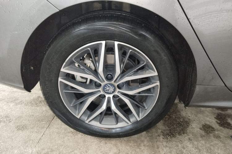 Used BYD Qin PLUS 2024 Honor Edition EV 510KM Beyond Model
