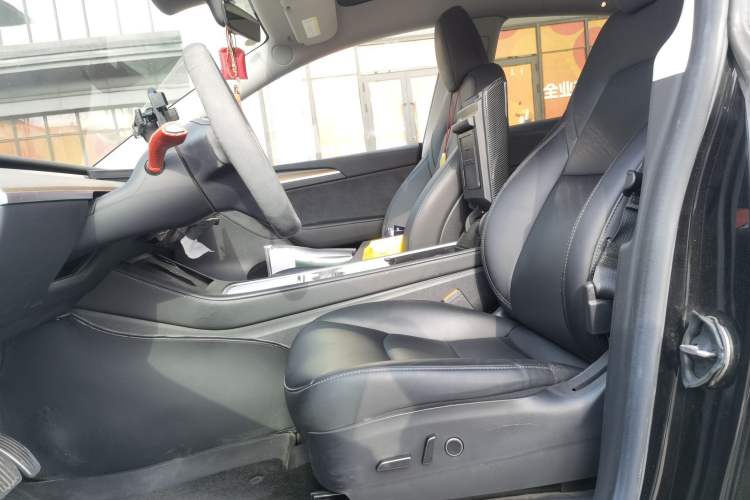 Used Tesla Model Y 2022 Rear-Wheel-Drive Version
