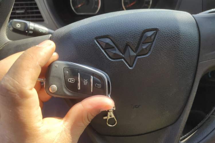 Used Wuling Rongguang S 2023 1.5L Base Version 5/7 Seats