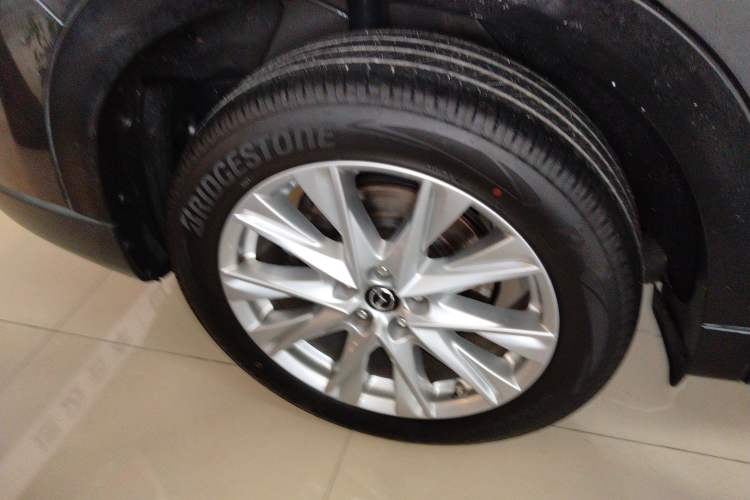 Used Mazda CX-8 2019 2.5L Two-Wheel Drive Prestige Version Right Rear Wheel Hub