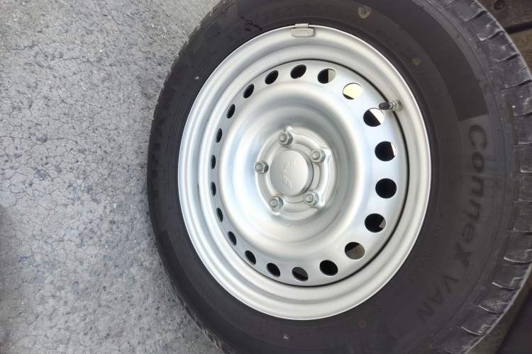 Used Wuling Zhengcheng 2021 1.5T Manual Comfort Version Exterior 8