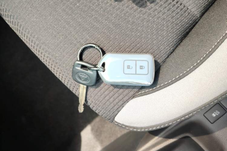 Used Toyota YARiS L Zhi Xuan 2020 1.5L CVT Leading Edition Interior 1