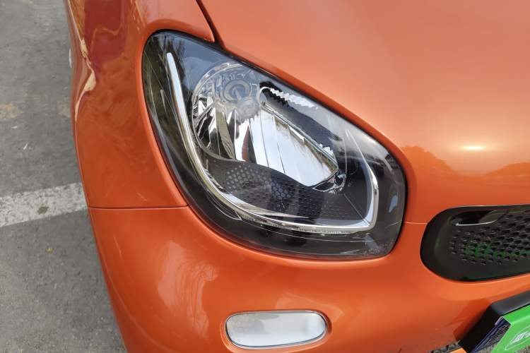 Used smart fortwo 2018 1.0L 52kW Hardtop Passion Edition China V Standard
