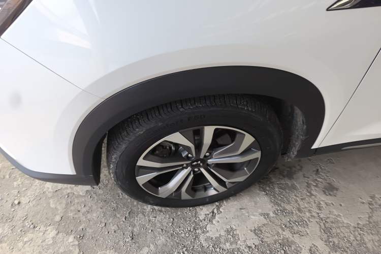 Used Wuling Asta 2022 2.0L DHT Electric-Speed Version